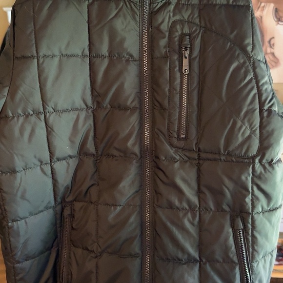 Abercrombie Kids Black Lightweight Puffer size 13/14 Boys - Picture 4 of 4